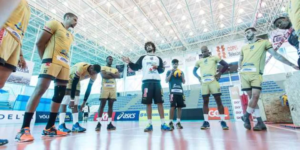Ponta Grossa Caramuru busca primeira vitória em casa após ponto conquistado contra o Corinthians