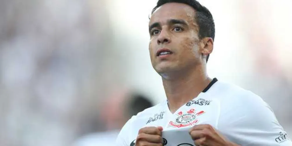 Jadson fez um dos gols do Corinthians no empate deste domingo