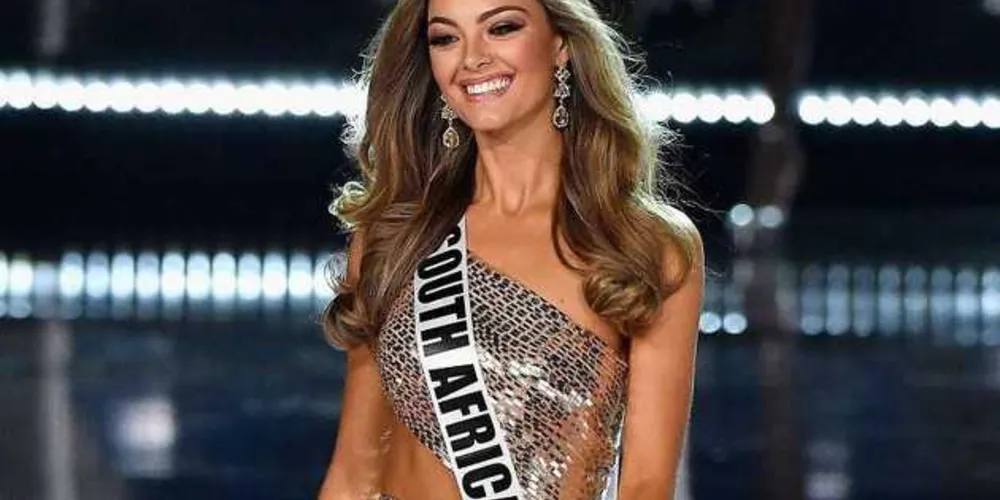 Demi-Leigh Nel-Peters, de 22 anos é a Miss Universo de 2017/Foto: Divulgação Getty Images/AFP