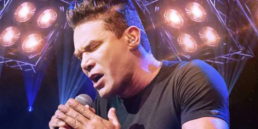 O cantor Felipe Duram se apresenta em Ponta Grossa, no Paraná, no dia 9 de dezembro. O show será Centro de Eventos e promete surpreender