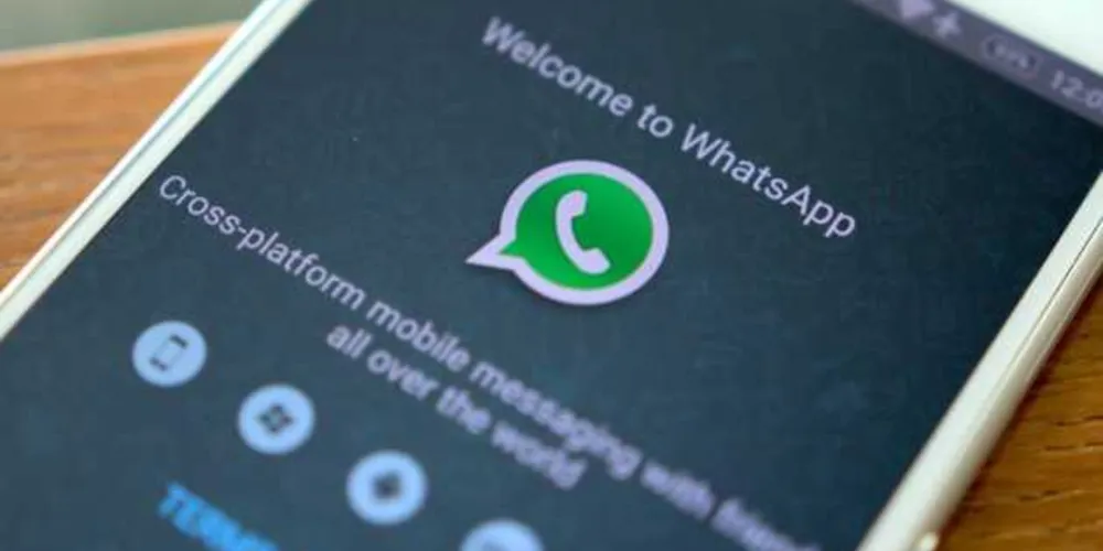 A princípio, a nova versão do WhatsApp com a atualização está disponível apenas para usuários iOS/Foto: Reprodução