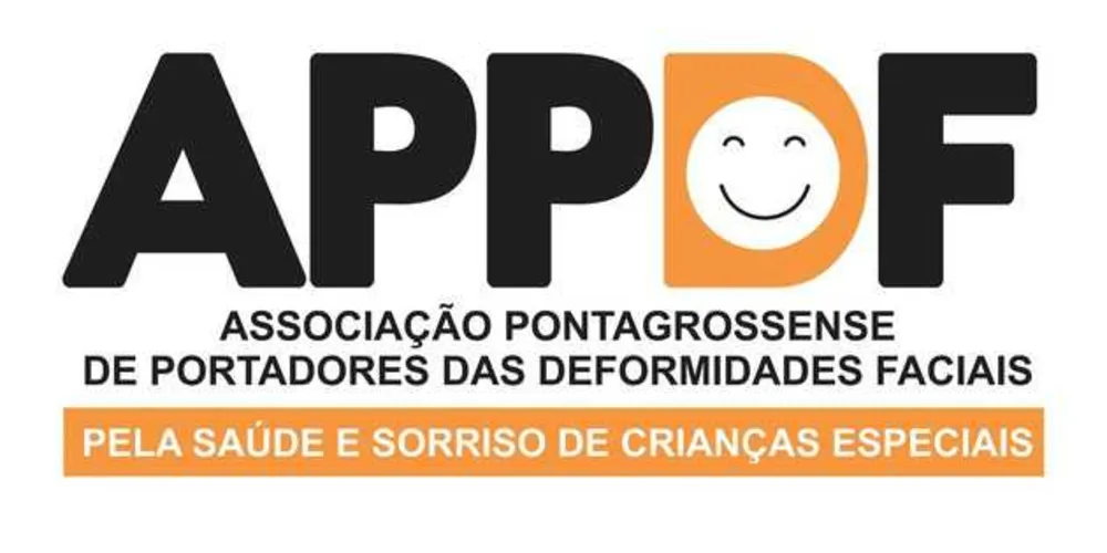 Com o auxílio das acadêmicas de Jornalismo da Faculdade Secal, Associação faz campanha para arrecadar donativos para festa de Natal