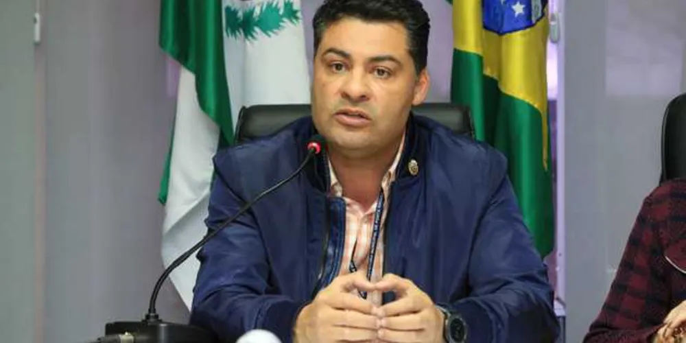 Rangel usou o Twitter para relatar susto em voo entre Brasília e São Paulo