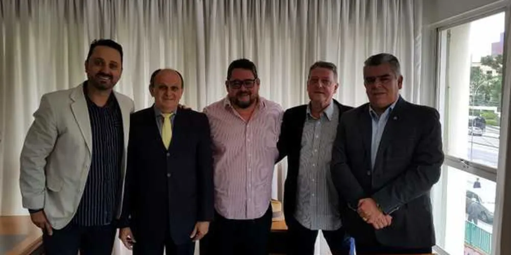 George Luiz de Oliveira, Dr. Batista, Antônio Massarolo, Pastor Flávio (secretário geral do partido) e Chico do Uberaba (vogal do PMN no Paraná)