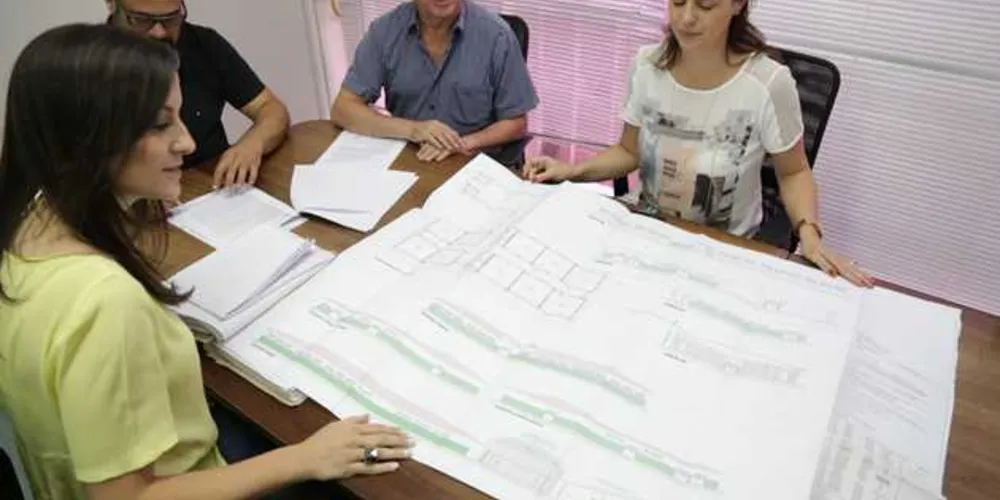 Prefeitura firma acordo para execução de obras em escola