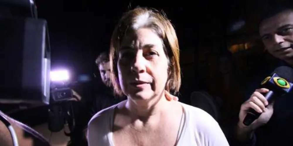 Rosinha Garotinho (PR) deixa a Cadeia Pública José Frederico Marques, em Benfica/Foto: Divulgação UOL Notícias 