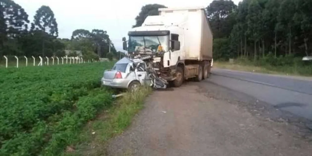 Imagem ilustrativa da imagem Motorista morre em colisão frontal na BR-476