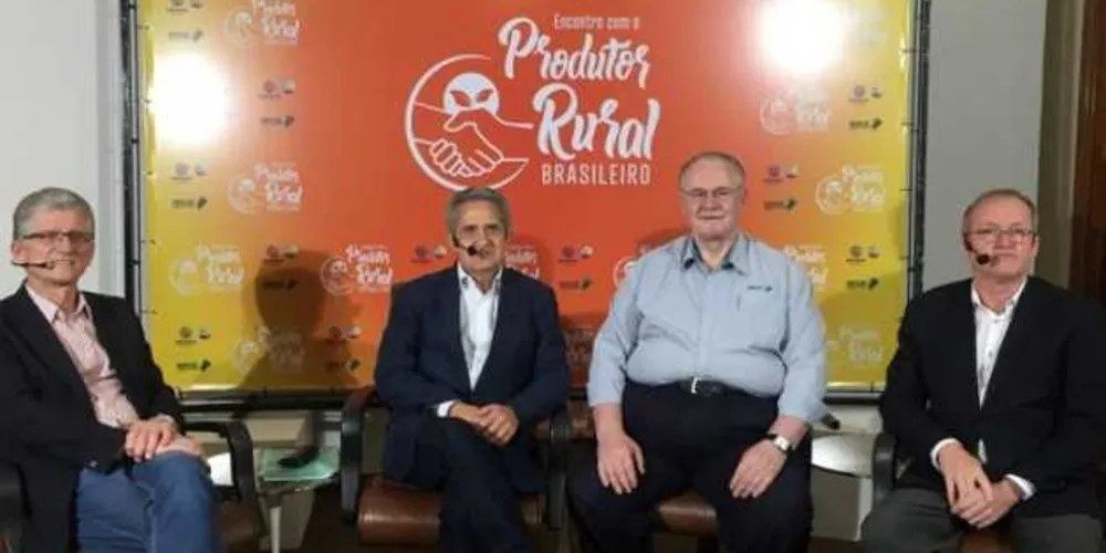Imagem ilustrativa da imagem Cooperativas do Paraná deverão ‘lucrar’ R$ 2,6 bi em 2017
