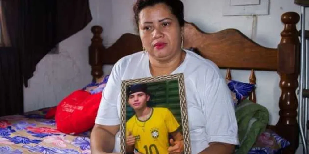 Patrícia fez questão de acompanhar cada passo das investigações oficiais e dos trâmites jurídicos relacionados à morte do filho/Foto: Divulgação BBC Brasil