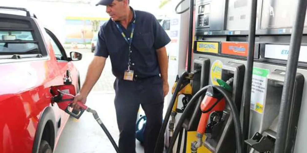 Imagem ilustrativa da imagem Gasolina sobe quase 14% em PG desde junho