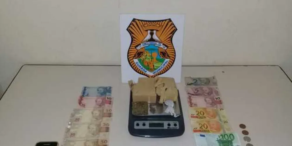 Imagem ilustrativa da imagem GM prende dupla com 500 gramas de maconha em PG