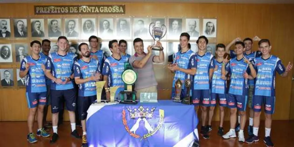 Equipe foi vice-campeã dos Jogos Escolares da Juventude, disputados em Brasília