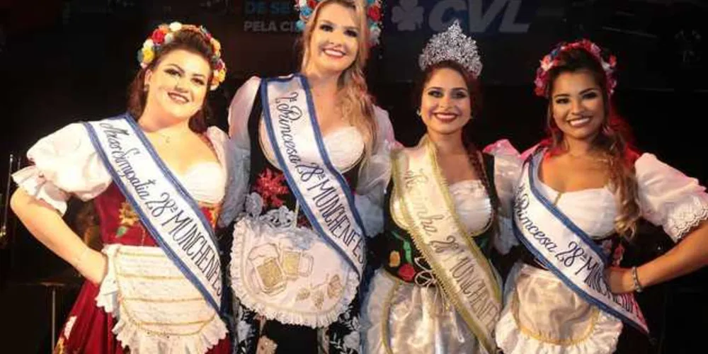 Na lente do fotógrafo Marcos Bastos, a nova rainha e as eleitas princesas da festa  