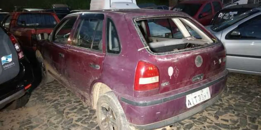 Imagem ilustrativa da imagem PM recupera carros após roubos na região de Oficinas