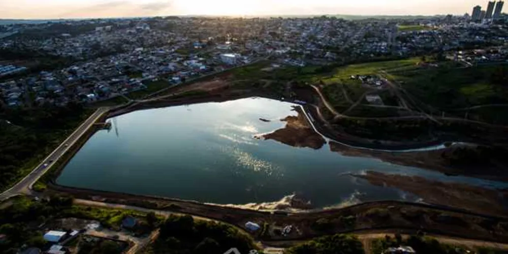 Imagem ilustrativa da imagem Imagens aéreas revelam beleza do Lago de Olarias