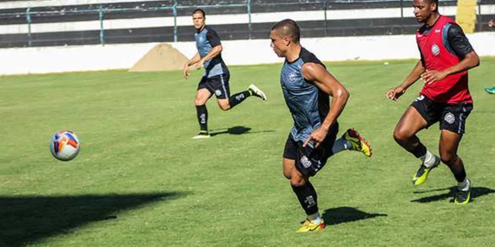 Lateral-direito inicia quarta temporada no Fantasma
