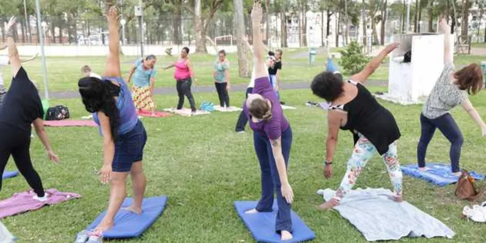 Imagem ilustrativa da imagem Monteiro Lobato recebe yoga ao ar livre