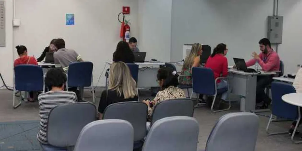 Imagem ilustrativa da imagem Caixa abre em horário especial para o ‘Quita Fácil’
