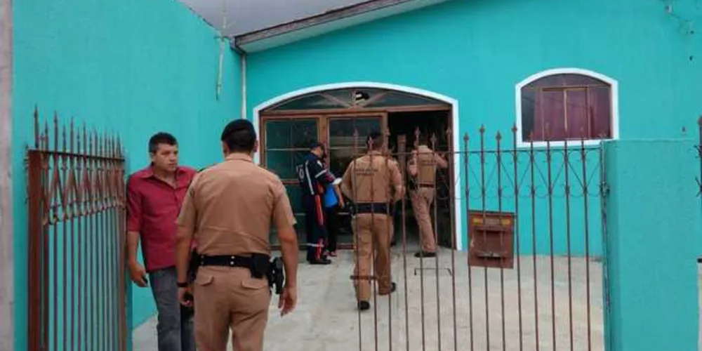 Imagem ilustrativa da imagem Jovem é executado dentro da própria casa
