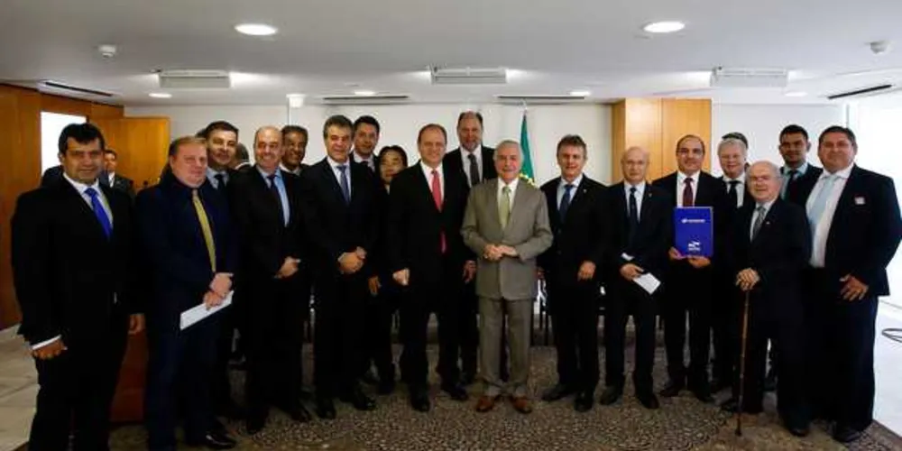 Imagem ilustrativa da imagem Richa e Temer confirmam R$ 1,4 bilhão para obras no Paraná