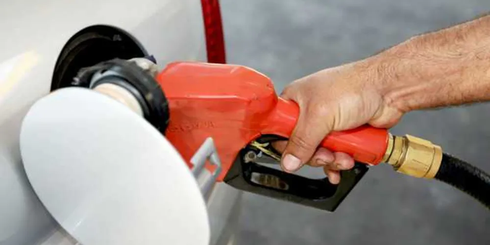Imagem ilustrativa da imagem Gasolina e diesel tem novo reajuste amanhã nas refinarias