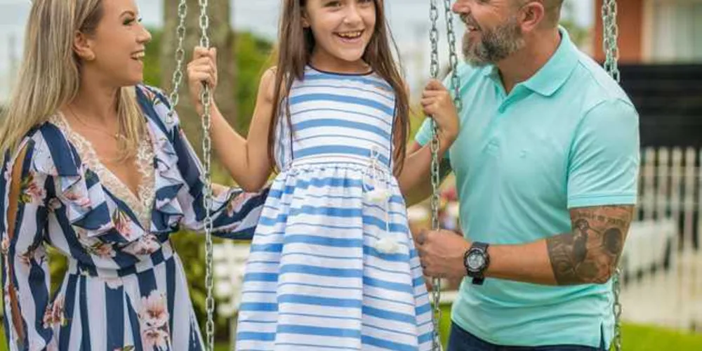 Ricardo Santos e Ana Flávia Xavier com a filha Gabriela Xavier dos Santos
