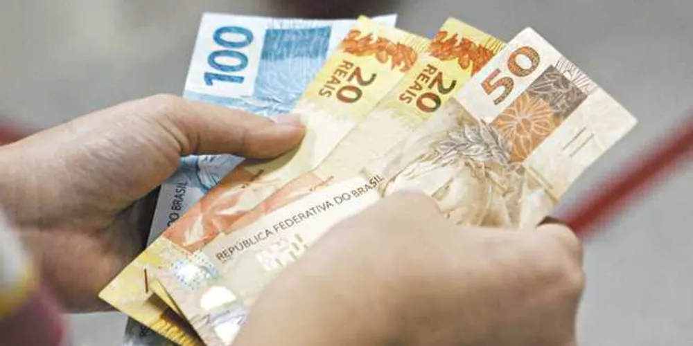 Cada trabalhador recebe valor proporcional à quantidade de meses trabalhados formalmente naquele ano/Foto: Reprodução
