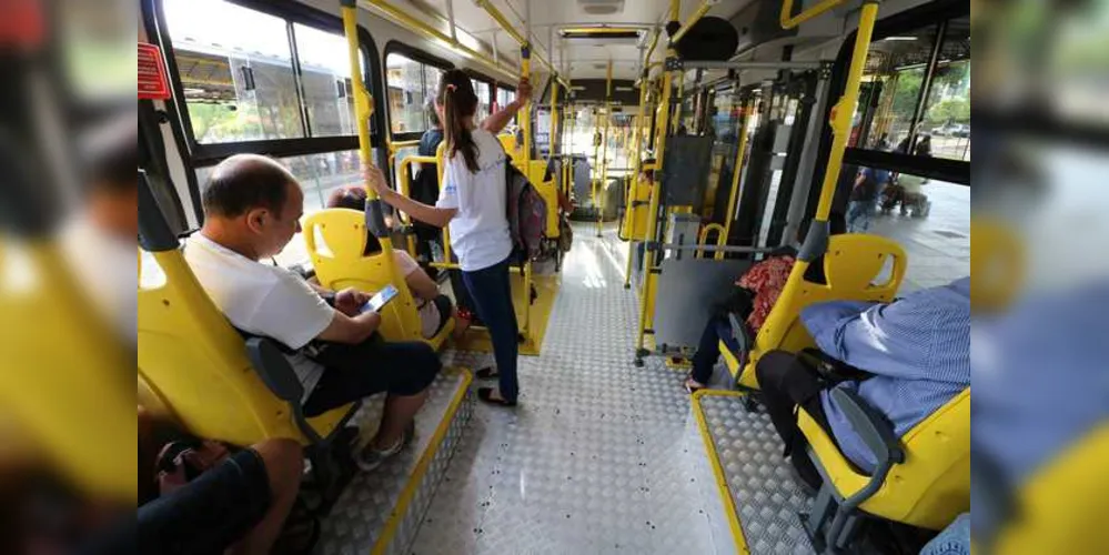 Atualmente o passageiro paga R$ 3,70 na passagem do transporte coletivo