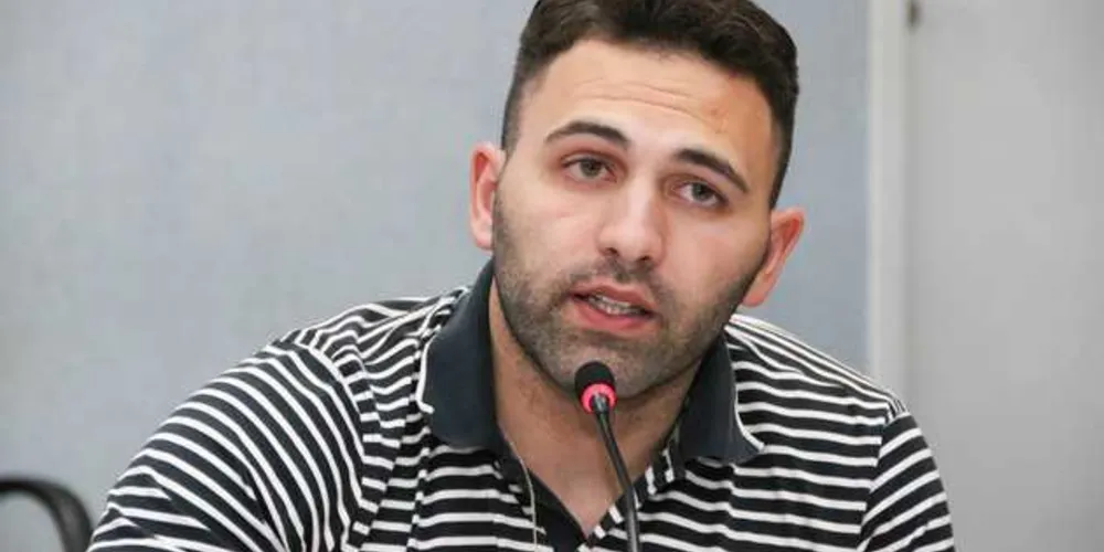 Felipe Passos propõe campanha educativa sobre vagas para idosos e deficientes
