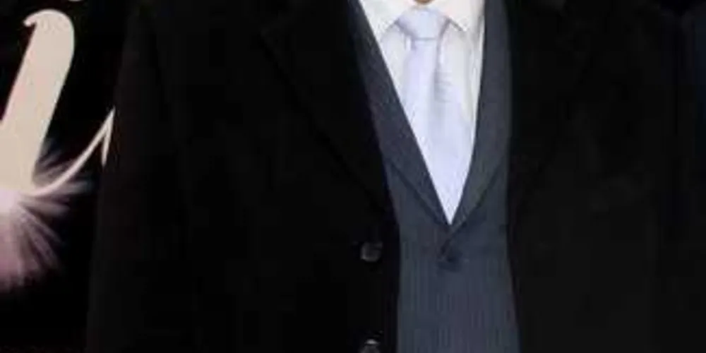 BDAY - O empresário Mauro Teixeira, será muito cumprimentado hoje (5) pela passagem de seu aniversário. Mauro sempre circula pelas mais badaladas festas da região e do Estado. Da coluna RC os votos de felicidades.