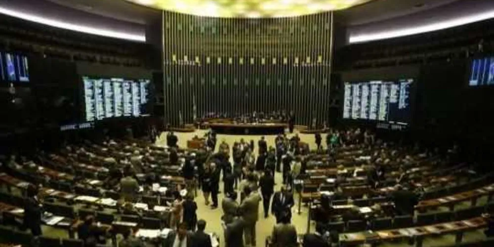 Com fim de financiamento empresarial, parlamentares aprovaram fundo eleitoral de R$ 1,75 bilhão/Foto: Divulgação Estadão