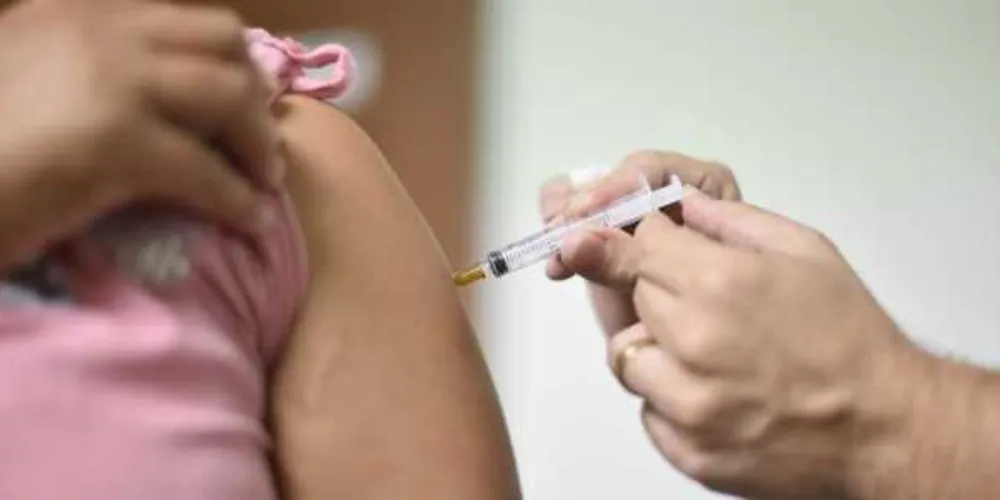 Por recomendação da Organização Mundial da Saúde, a imunização ocorre com a aplicação de dose única/Foto: Divulgação AFP Photo
