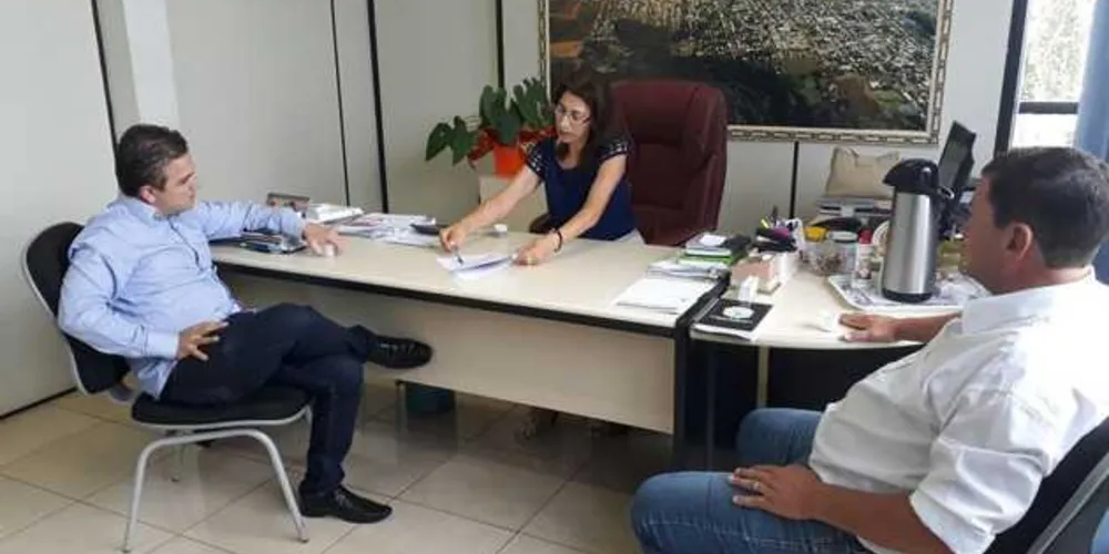 Aliel esteve em Salto do Lontra, onde se reuniu com várias lideranças e representantes da cidades de Santa Isabel do Oeste e Nova Prata do Iguaçu
