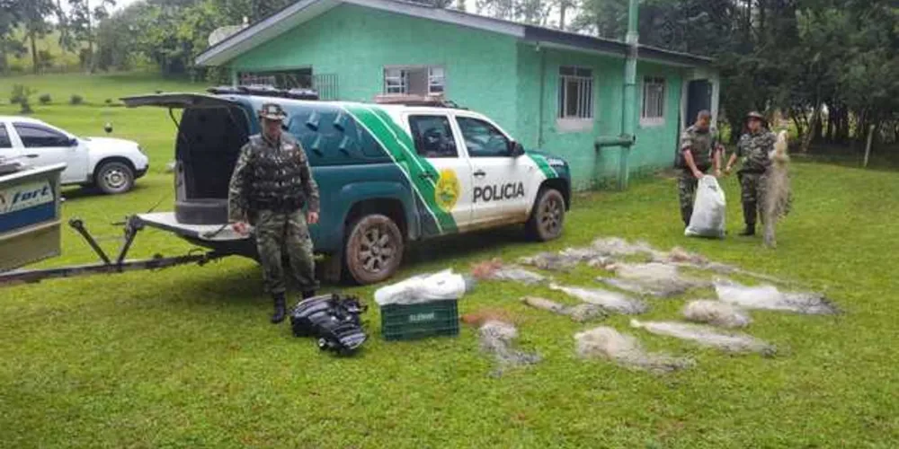 Material de pesca predatória foi encontrado no Rio Iguaçu, em Porto Amazonas