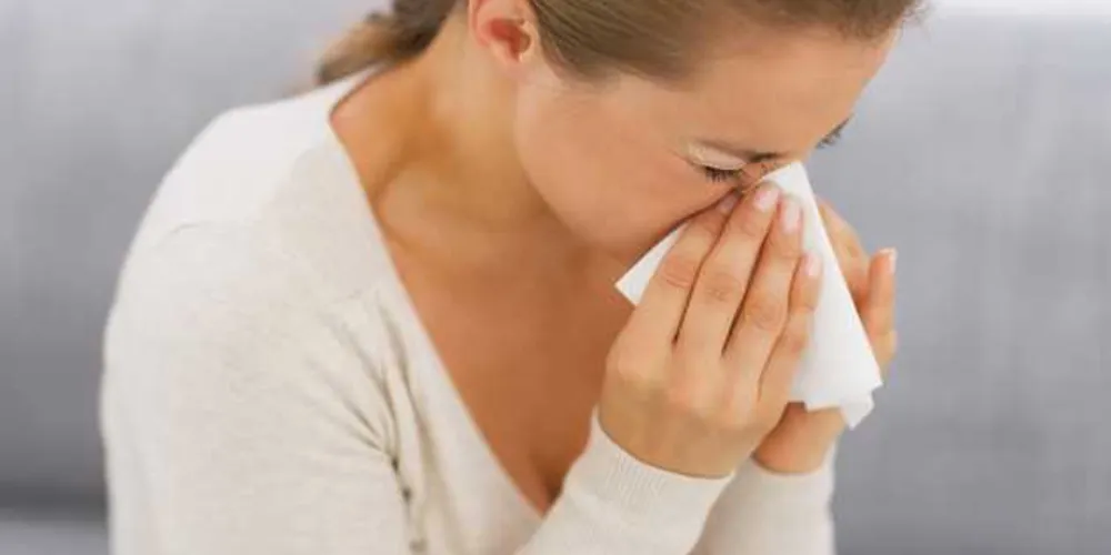 Ar condicionado e ventiladores ressecam ambiente e podem piorar alergias respiratórias