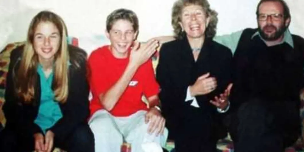 À época do crime, Daniel era namorado da filha do casal, Suzane von Richthofen, também acusada pela morte dos pais/Foto: Reprodução