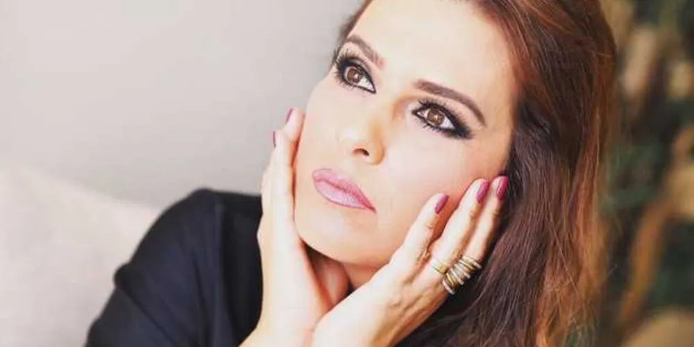 NIVER - A dermaticista Mariele Araújo será muito cumprimentada pela passagem de seu aniversário nesta quinta feira (18). Da coluna RC os votos de saúde e felicidades.