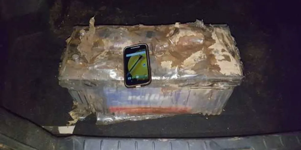 Objetos roubados foram recuperados pela PM com os autores do crime