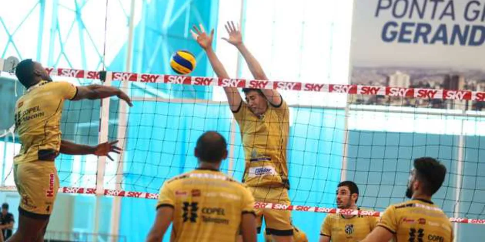 Alvinegro volta a entrar em quadra contra outra equipe favorita na competição