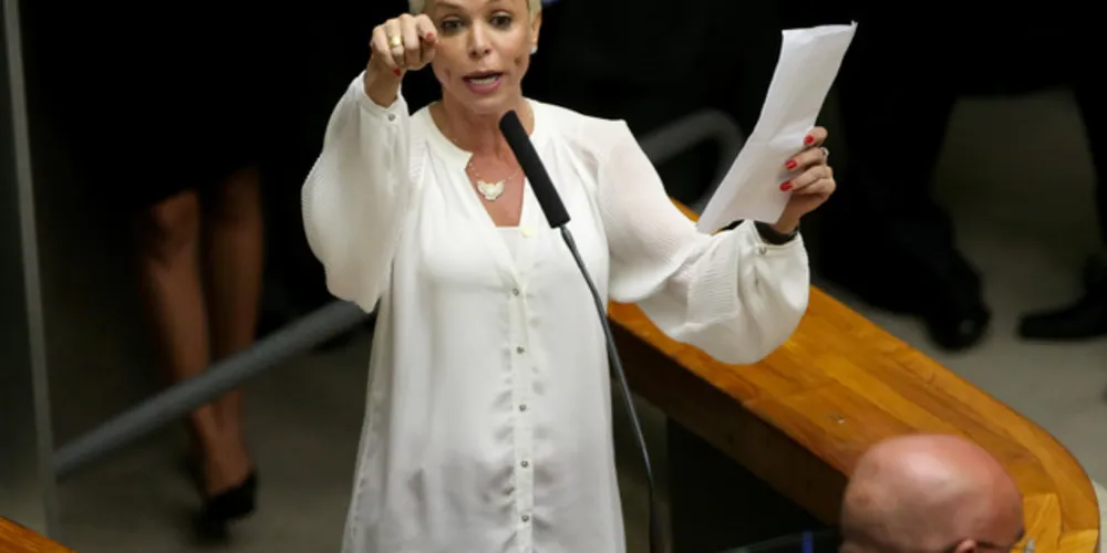 Imagem ilustrativa da imagem Cristiane Brasil assume Ministério do Trabalho segunda