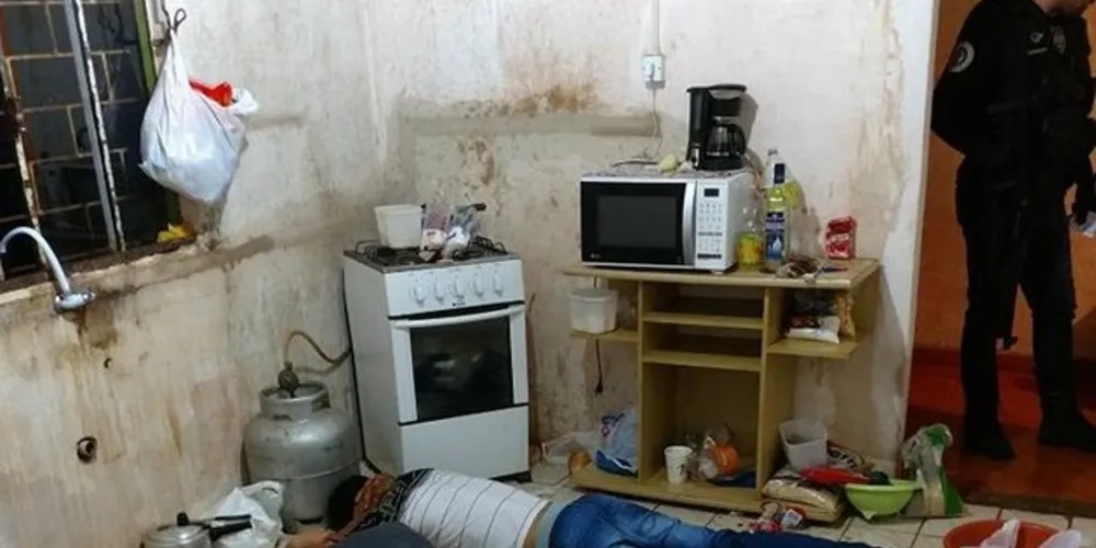 Prisão aconteceu durante cumprimento de mandado de busca e apreensão em residência 