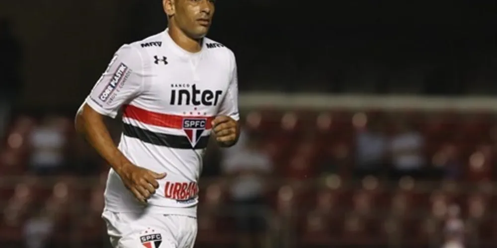 Imagem ilustrativa da imagem Na estreia de Diego Souza, São Paulo empata no Morumbi