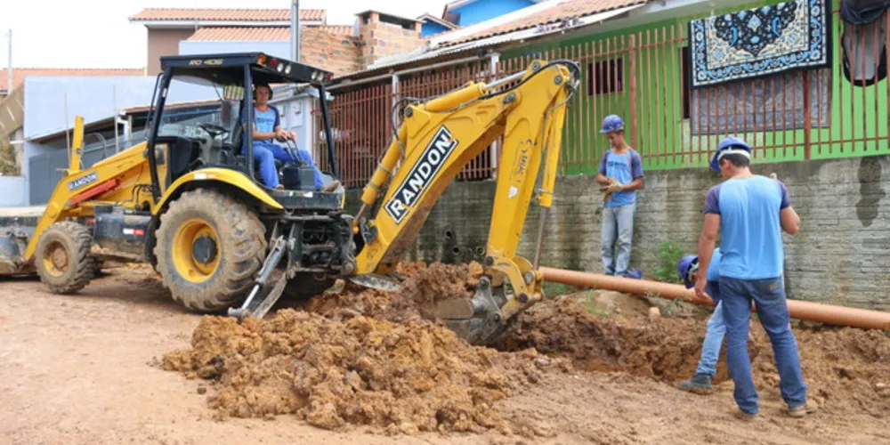 Imagem ilustrativa da imagem Obras de saneamento beneficiam 350 famílias em Castro