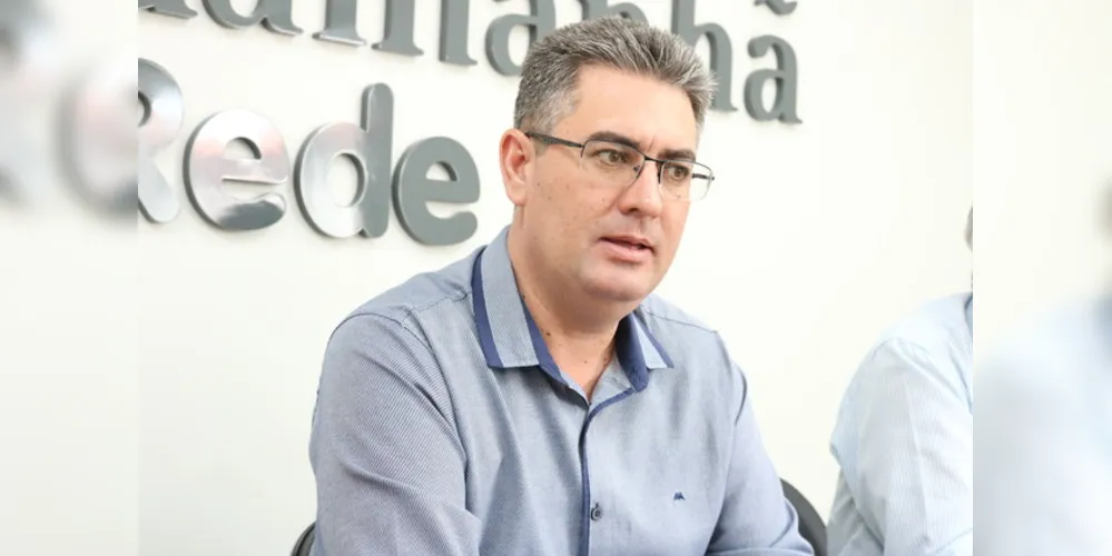 Imagem ilustrativa da imagem A convite de Requião, Julio Küller se filia ao PMDB