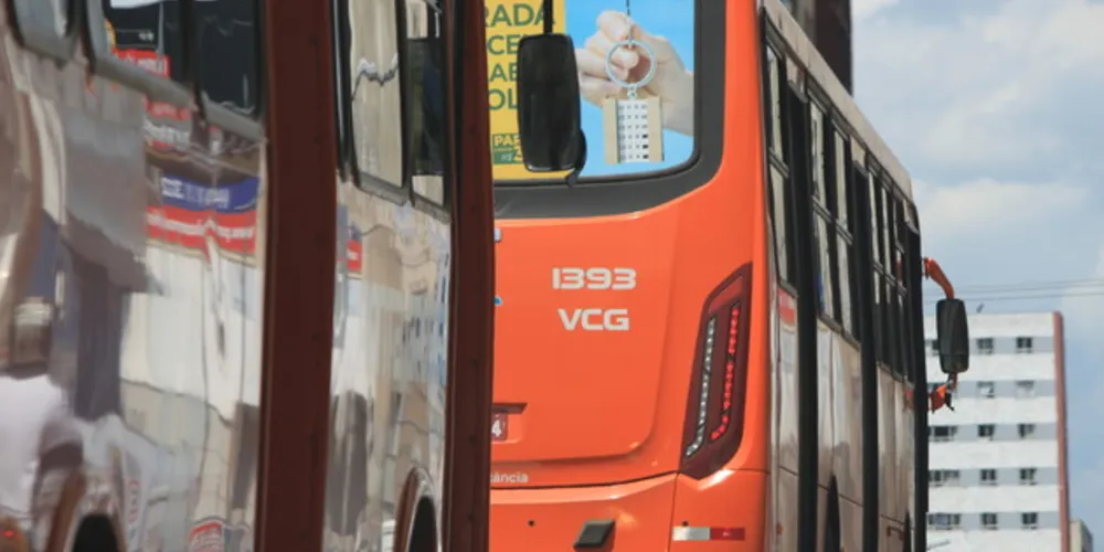 Imagem ilustrativa da imagem Ao menos 33% dos usuários de ônibus andam ‘de graça’ em PG