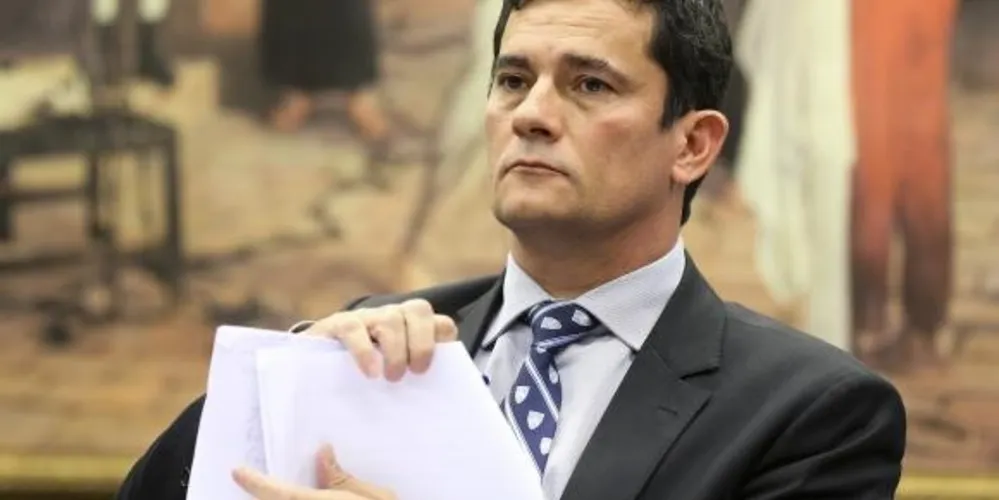 O juiz  Sérgio Moro determina que os valores a serem obtido com o leilão do triplex sejam revertidos à Petrobras/Foto: Divulgação Agência Brasil