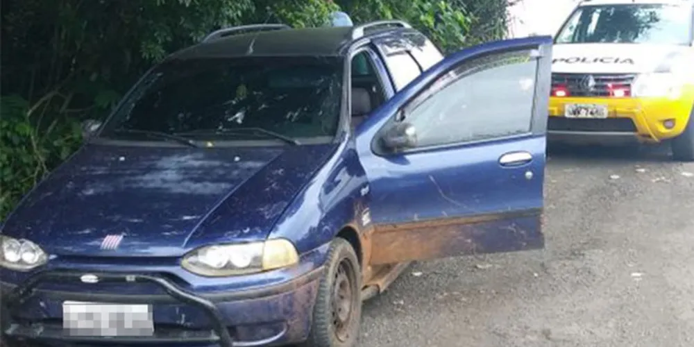 Imagem ilustrativa da imagem PM recupera carro e prende suspeito na região