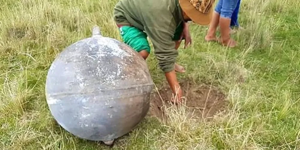 A imprensa local descreveu o objeto como "uma bola de fogo incandescente"./Foto: Divulgação AFP