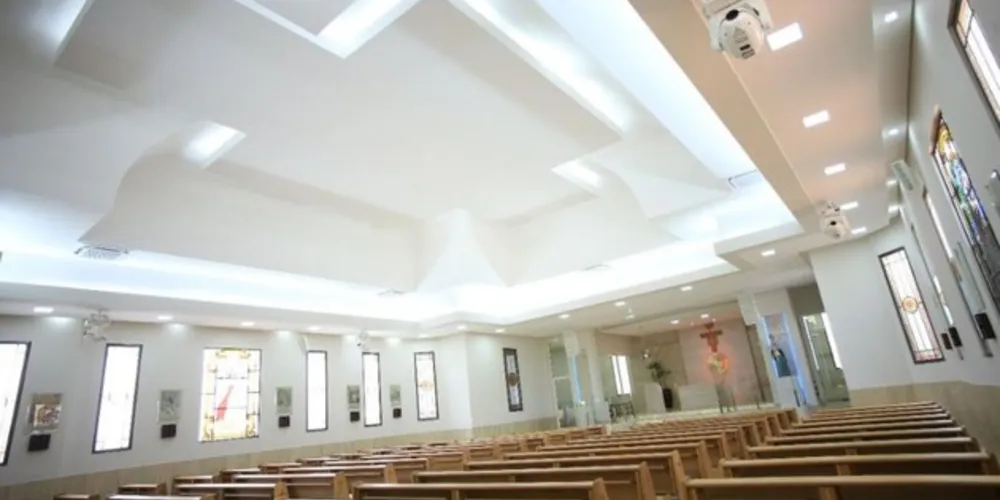 A capela de Santa Rita terá 22 rosas e figuras de abelhas/Foto: Divulgação 