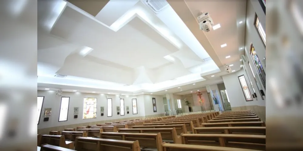 A capela de Santa Rita terá 22 rosas e figuras de abelhas/Foto: Divulgação 